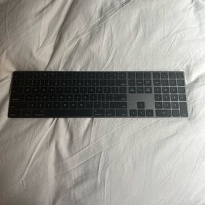 Apple space gray keyboard